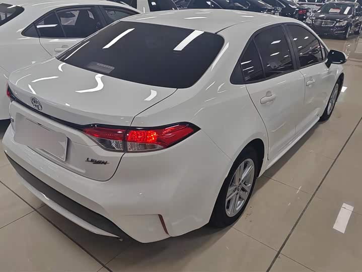 Фото 3 - Toyota Levin