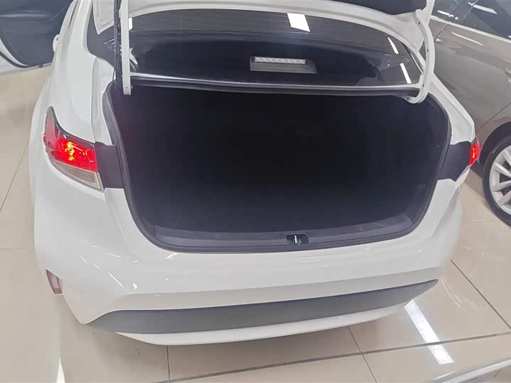 Фото 4 - Toyota Levin