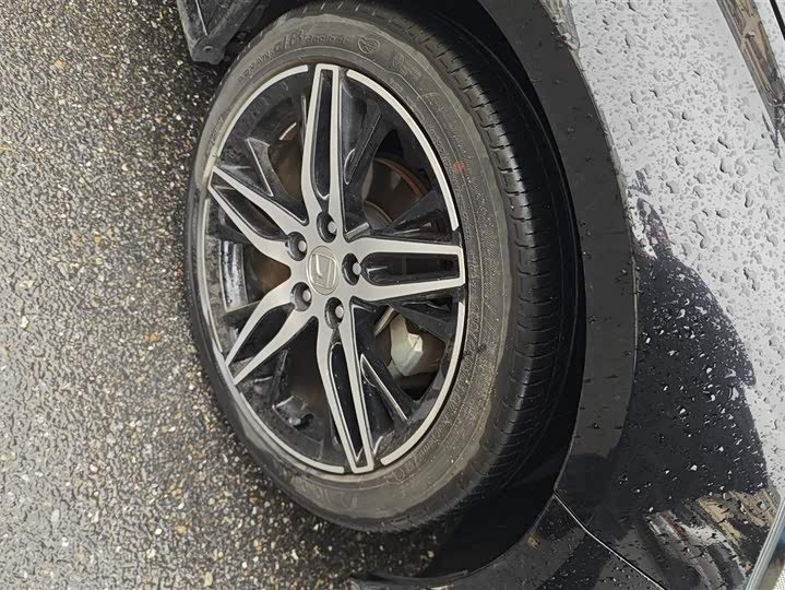 Фото 6 - Honda Accord