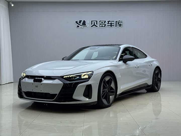 Фото 1 - Audi RS e-tron GT