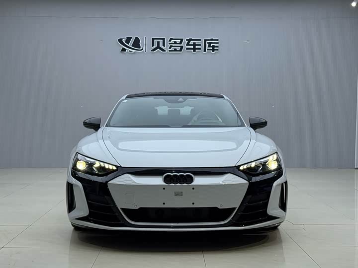 Фото 2 - Audi RS e-tron GT