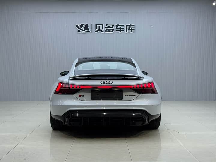 Фото 4 - Audi RS e-tron GT