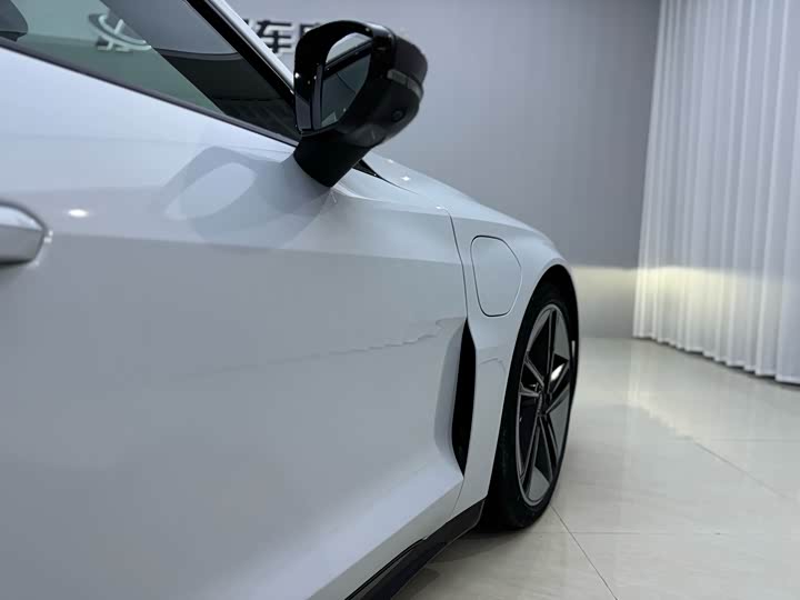 Фото 8 - Audi RS e-tron GT