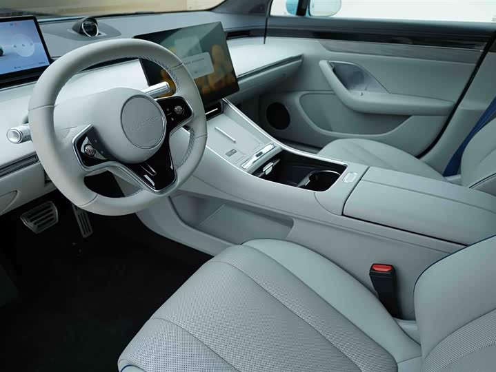 Фото 9 - Luxeed S7