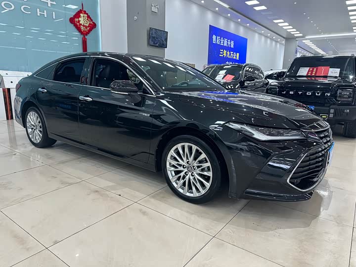 Photo 4 - Toyota Avalon