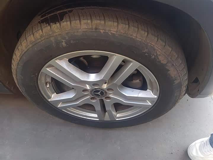 Фото 6 - Mercedes-Benz GLB-Class