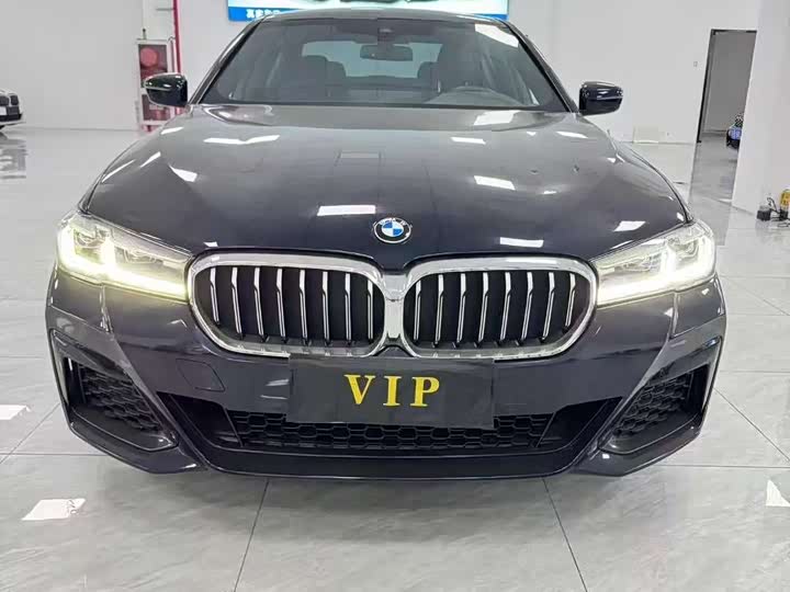 Фото 2 - BMW 5 Series