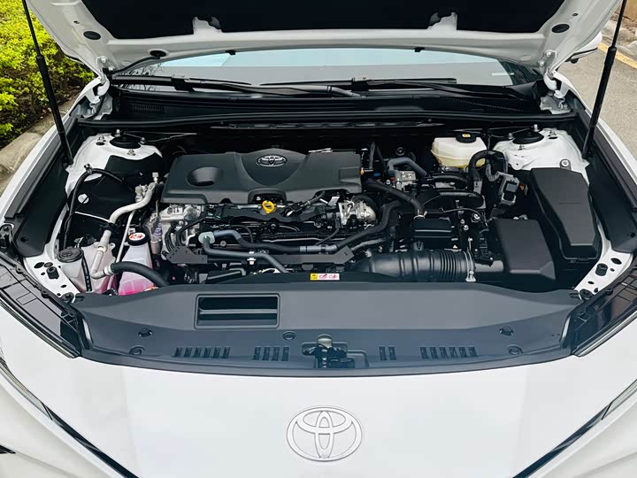 Фото 7 - Toyota Camry