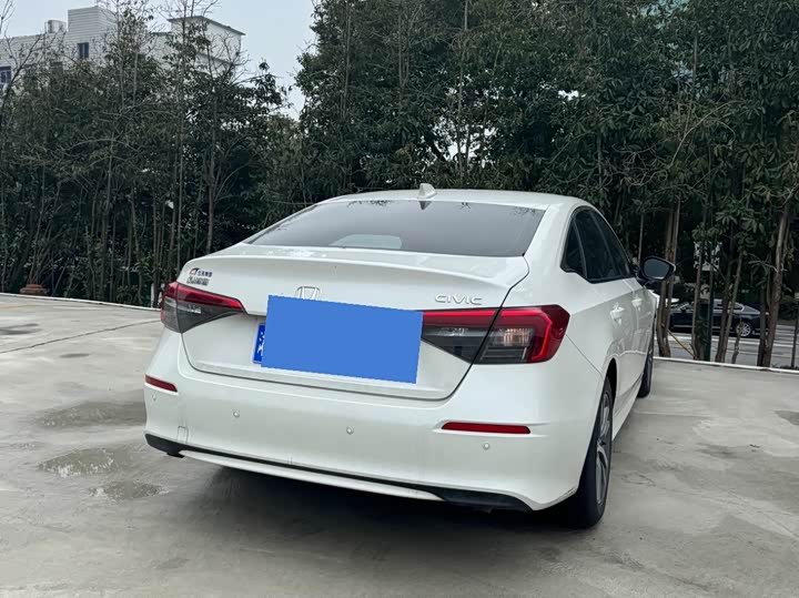 Фото 8 - Honda Civic