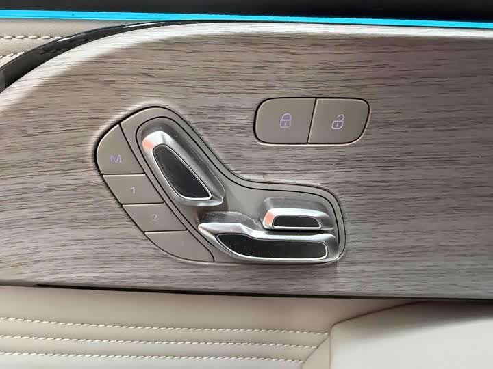 Фото 7 - Exeed RX C-DM Hybrid