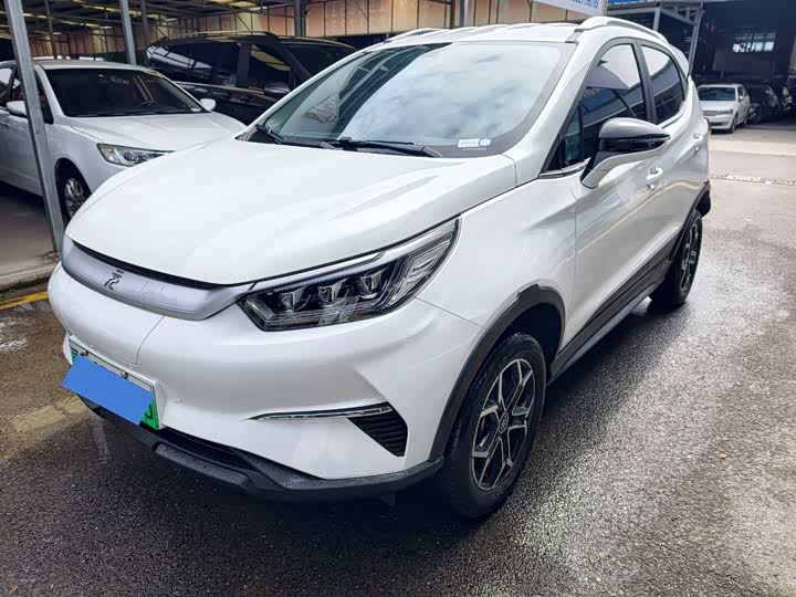 Фото 2 - BYD Yuan Pro