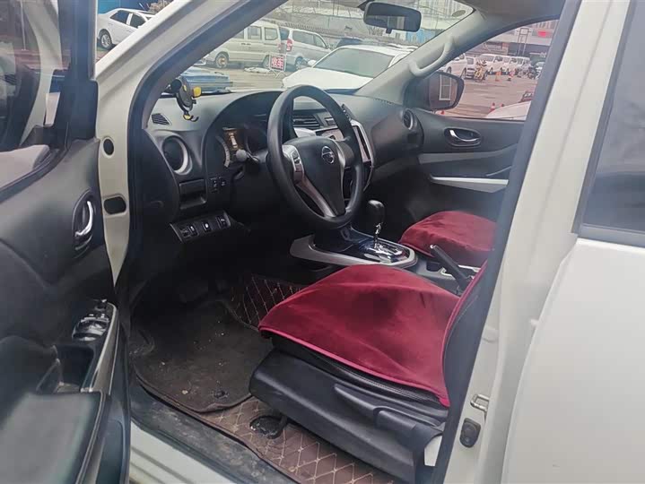 Фото 9 - Nissan Terra