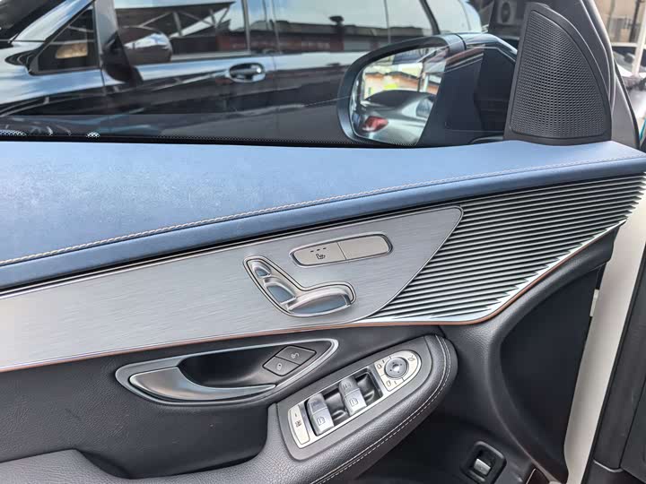 Фото 7 - Mercedes-Benz EQC