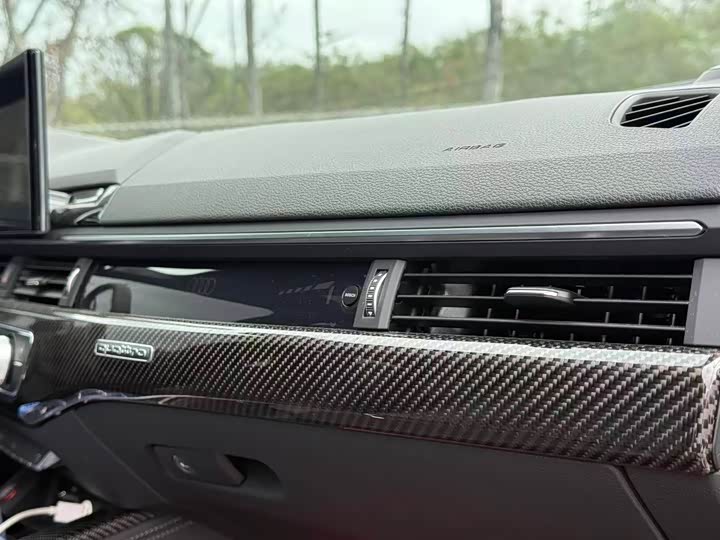 Фото 6 - Audi RS 4