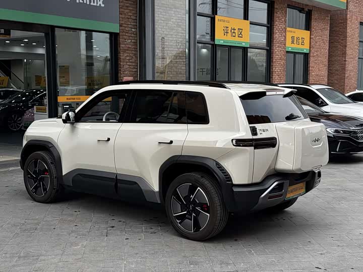 Фото 6 - BYD FangChengBao Titanium 3 (Tai 3)