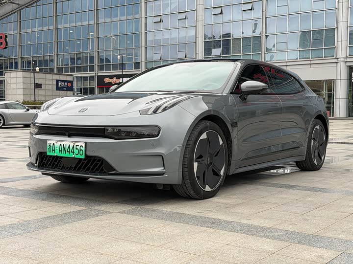 Фото 1 - Zeekr 001