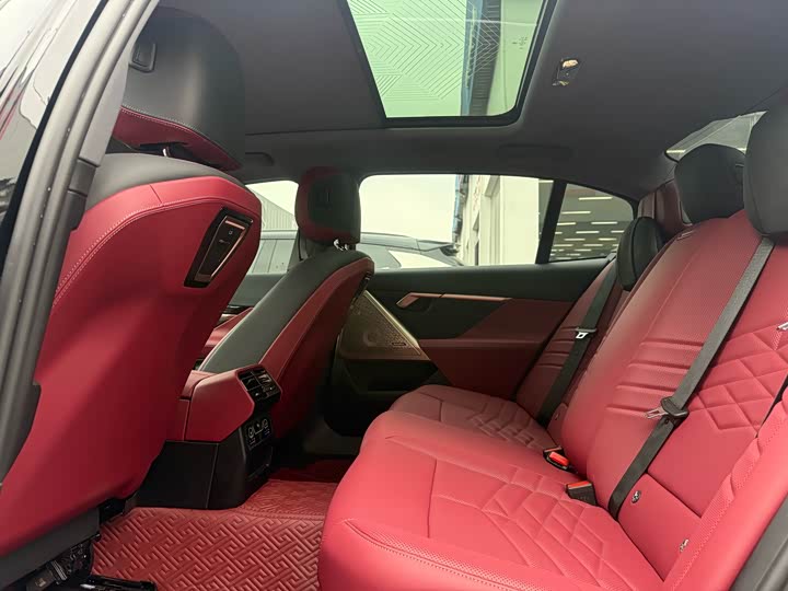 Фото 7 - BMW 5 Series