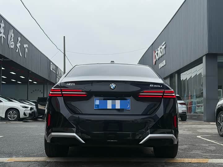 Фото 9 - BMW 5 Series