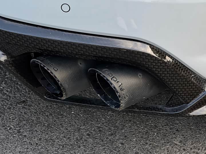 Фото 9 - Lamborghini Urus