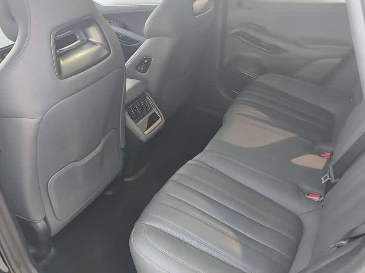 Фото 5 - BYD Song L