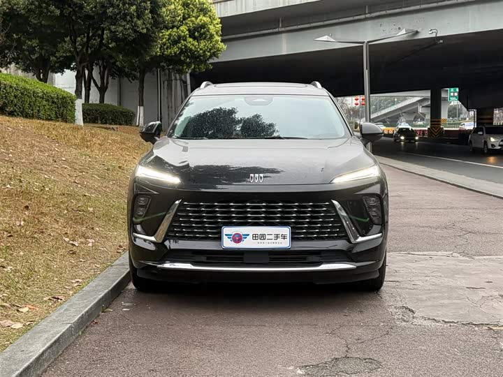 Photo 2 - Buick Envision Plus