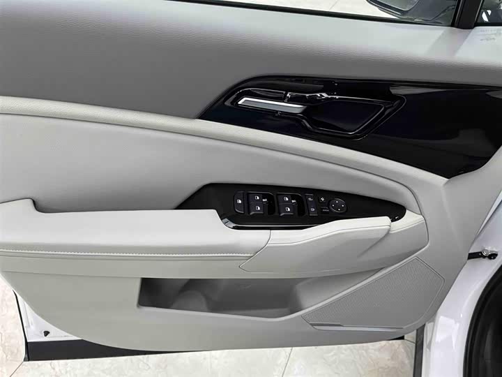 Фото 6 - Kia Sportage