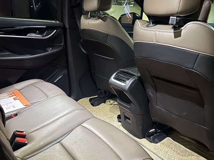 Фото 4 - Buick Enclave