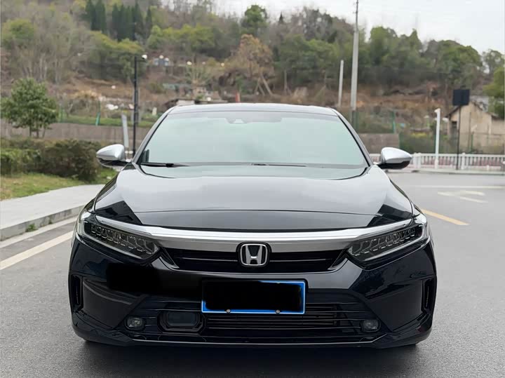 Photo 2 - Honda Inspire