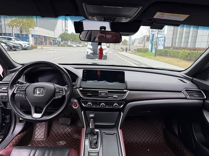 Photo 9 - Honda Inspire