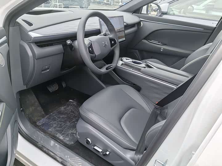 Фото 4 - BAIC Arcfox Alpha T5