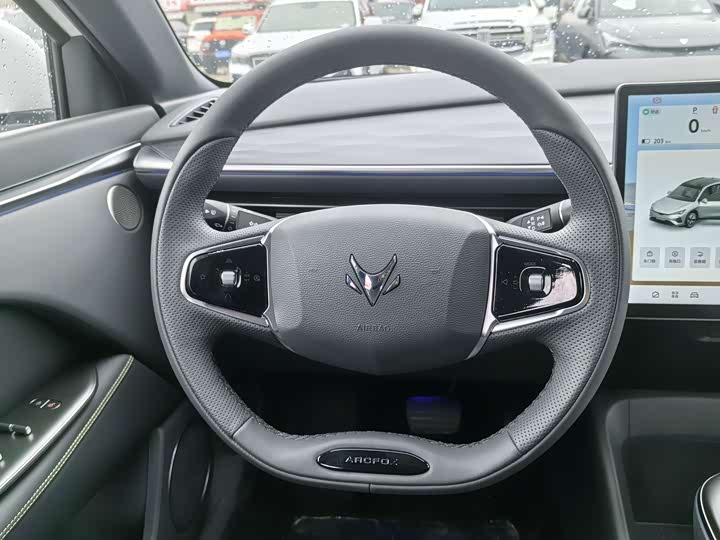 Фото 9 - BAIC Arcfox Alpha T5