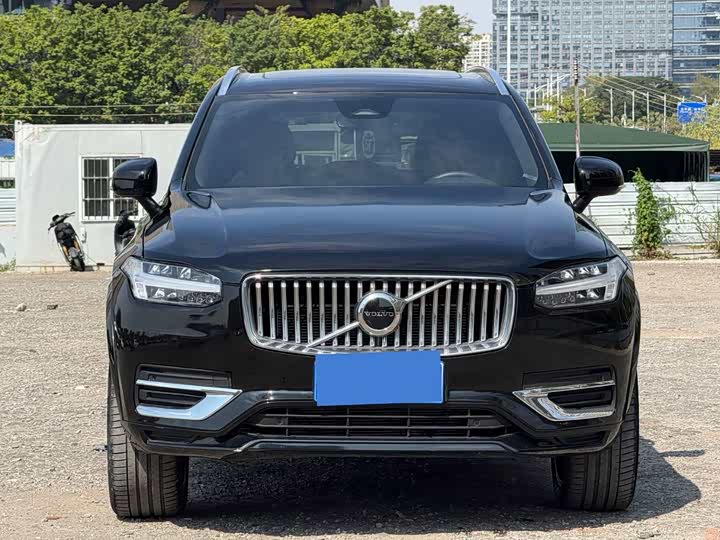Фото 2 - Volvo XC90