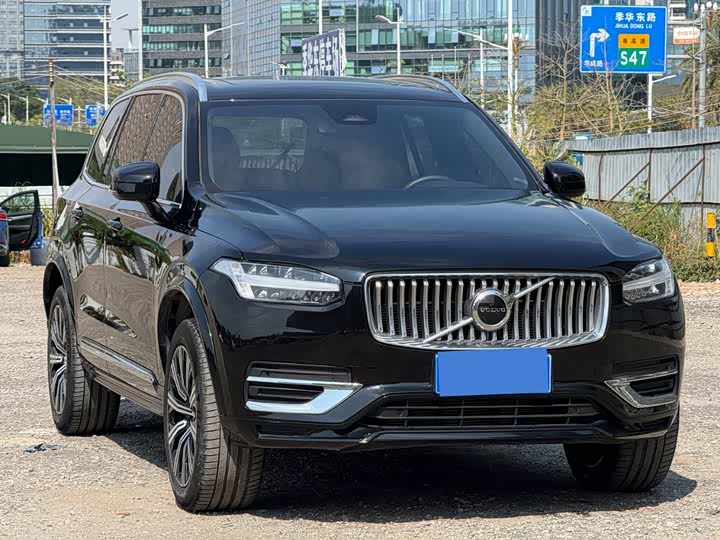 Фото 3 - Volvo XC90