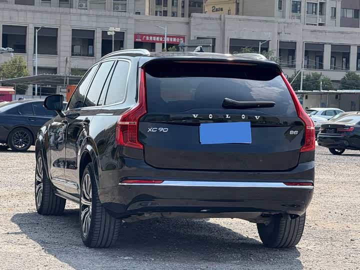 Фото 6 - Volvo XC90