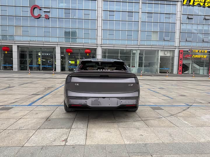 Фото 4 - Zeekr 007 GT