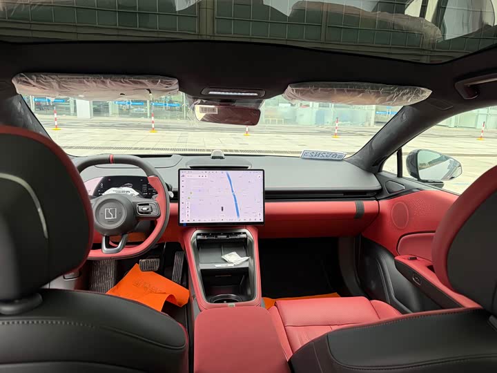 Фото 9 - Zeekr 007 GT