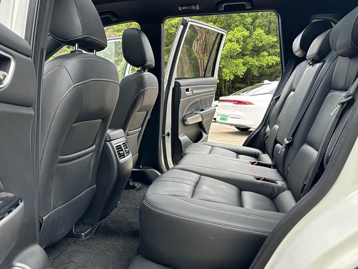 Фото 6 - GAC Trumpchi GS8