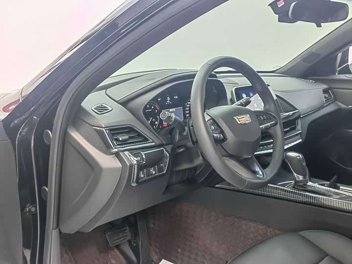 Фото 7 - Cadillac CT4