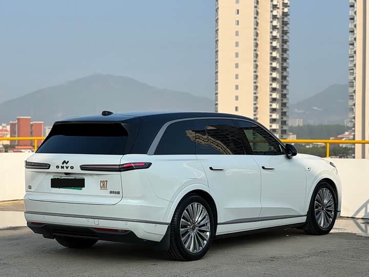 Фото 4 - Nio Onvo L90