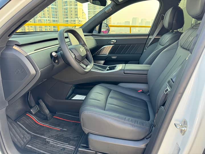 Фото 7 - Nio Onvo L90