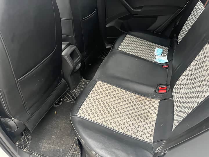 Фото 4 - Volkswagen T-Cross