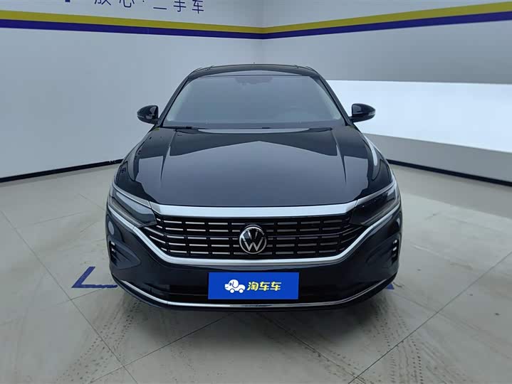 Photo 2 - Volkswagen Passat