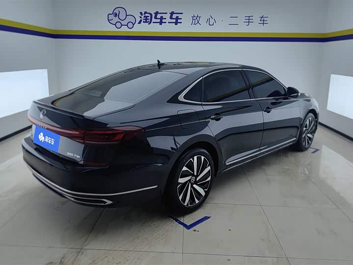 Photo 3 - Volkswagen Passat