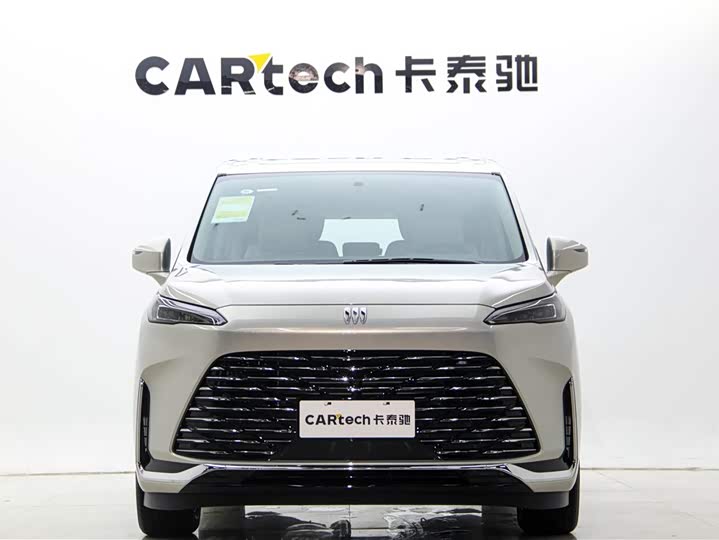 Фото 2 - Buick GL8 ES