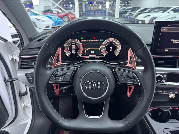 Zdjęcie 9 - Audi A4L