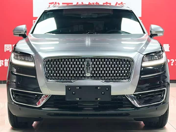 Фото 2 - Lincoln Nautilus