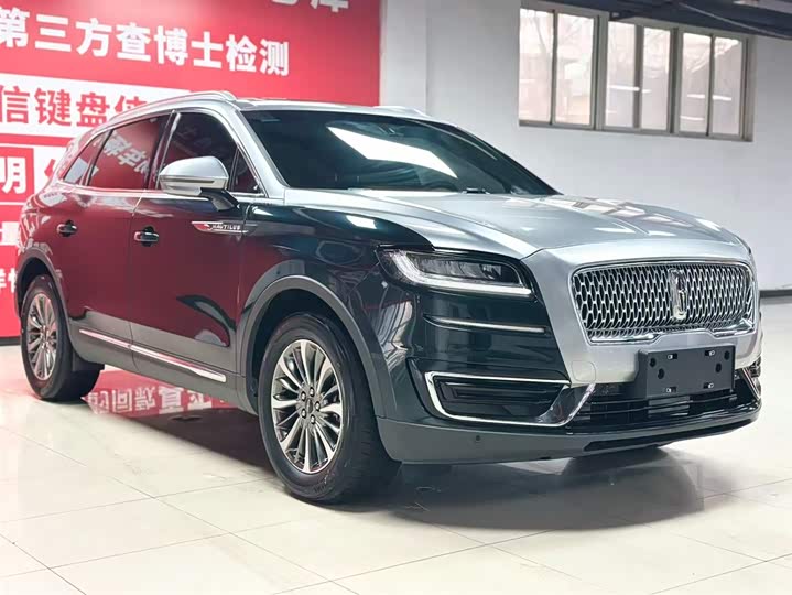 Фото 3 - Lincoln Nautilus