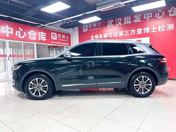 Фото 4 - Lincoln Nautilus