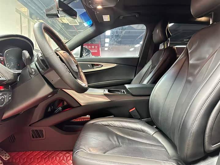 Фото 7 - Lincoln Nautilus