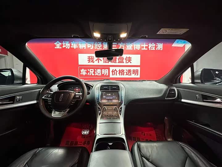 Фото 9 - Lincoln Nautilus